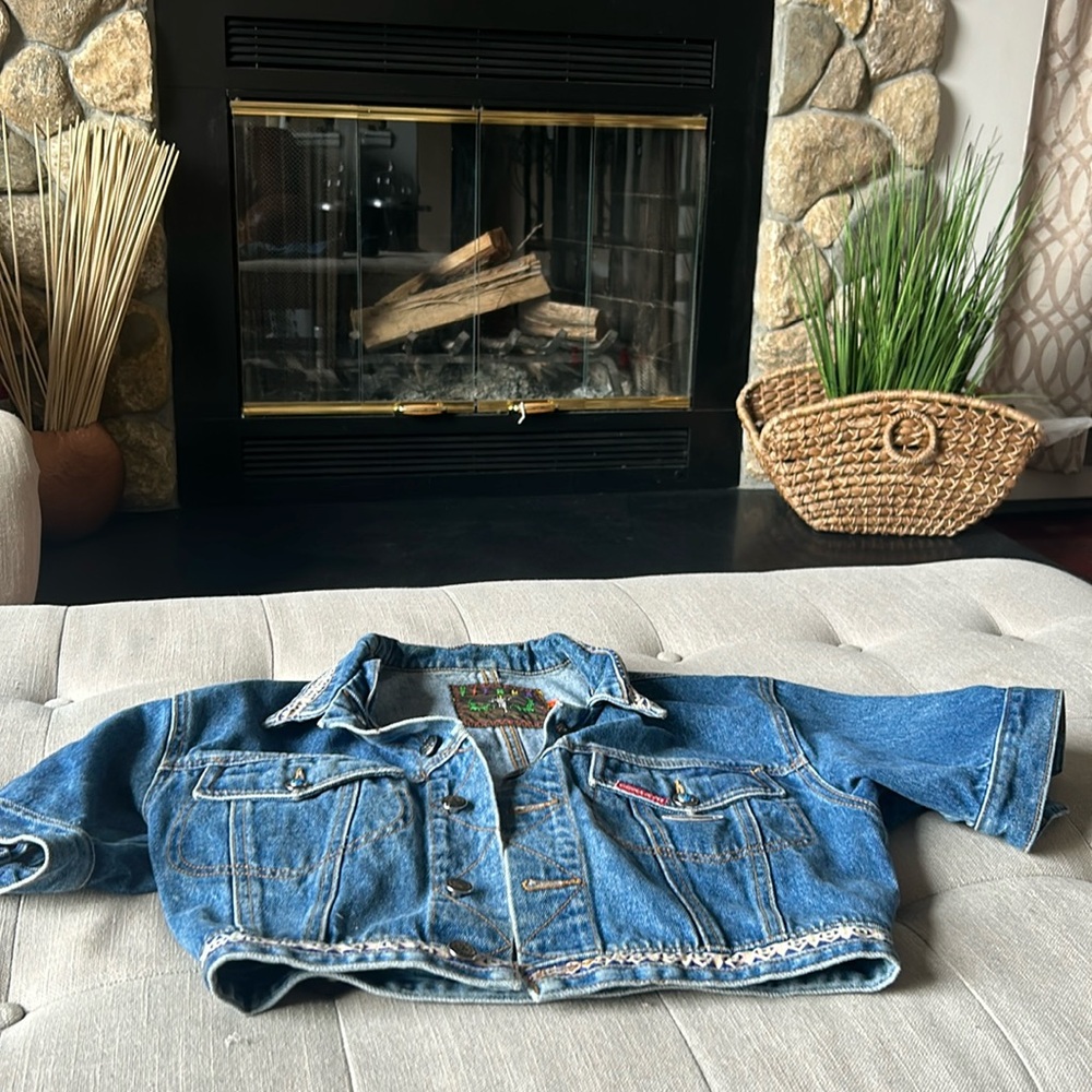 Vienna Vintage Denim Pattern Trimmed Short Sleeve Denim Jacket Size 7